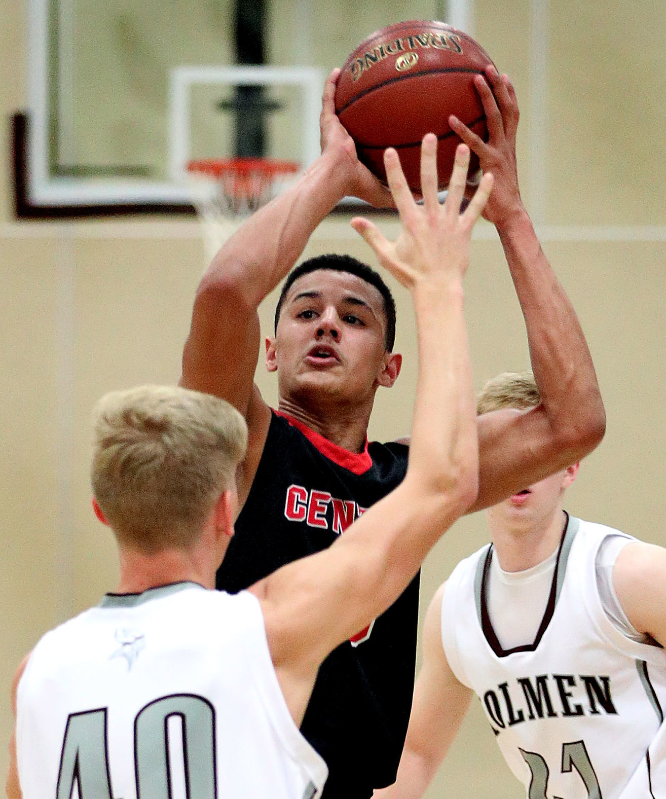 Dec 14: La Crosse Central vs Holmen
